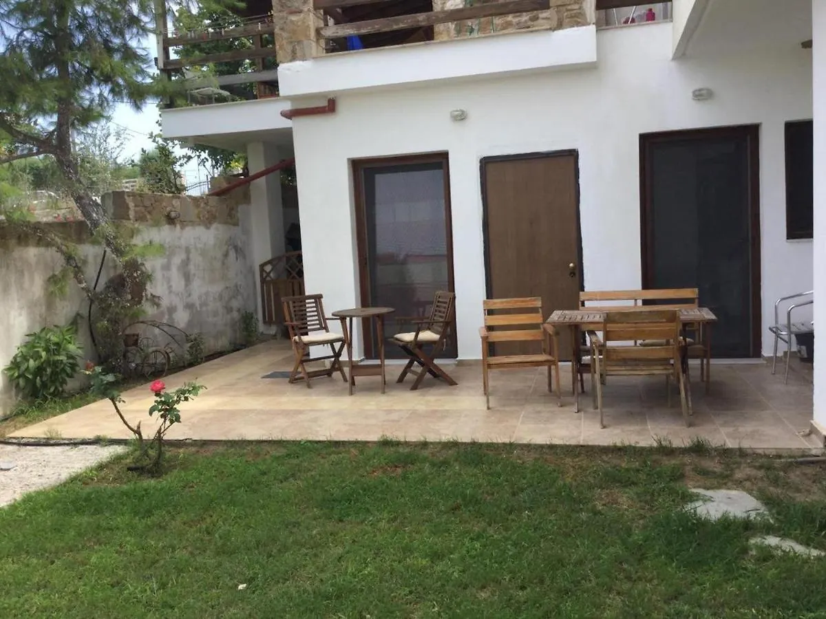 Peaceful Apartments In Elani