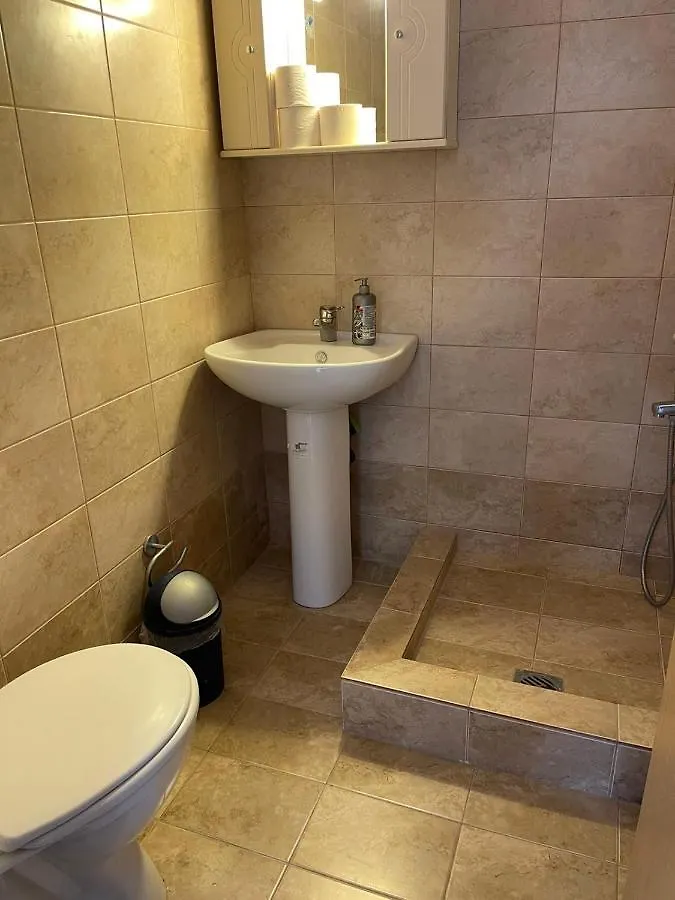 Peaceful Apartments In Elani